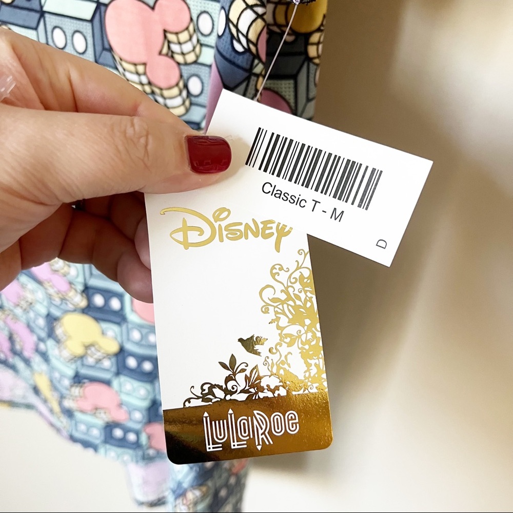 LulaRoe Disney 3D Geometric Block Mickey Mouse Classic T-shirt Green Blue M NWT - Picture 6 of 8